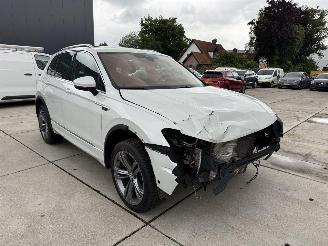 Volkswagen Tiguan 1.5 TSI R-LINE AUTOMAAT-PANO-CAMERA-NAVI picture 2