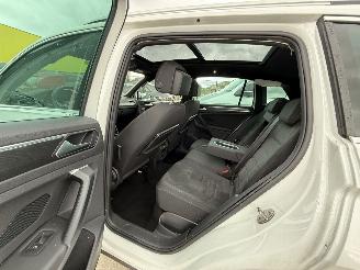 Volkswagen Tiguan 1.5 TSI R-LINE AUTOMAAT-PANO-CAMERA-NAVI picture 9