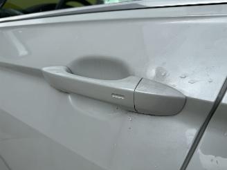 Volkswagen Tiguan 1.5 TSI R-LINE AUTOMAAT-PANO-CAMERA-NAVI picture 17