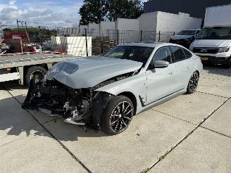 Unfallwagen BMW i4 eDrive High Executive 84- kWh-LEDER-NAVI-CAMERA-SCHUIFDAK 2022/12