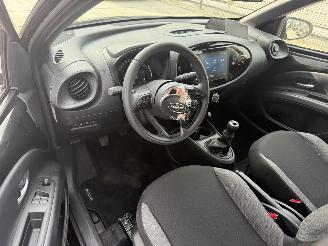 Toyota Aygo X 1.0 VVT-i MT Play Airco picture 3