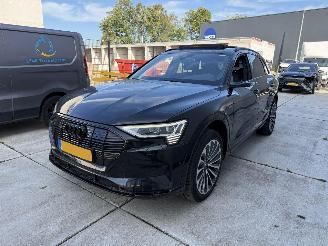 Vaurioauto  passenger cars Audi E-tron 55 quatro Proline -PANO-LEDER-CAMERA-NAVI-408 PK 2019/11