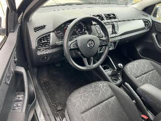 Skoda Fabia 1.0 95 PK  NAVI-PDC picture 3