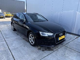 Unfallwagen Audi A4 2.0 TDI Design Pro Line AUTOMAAT-NAVI-PDC 2017/5