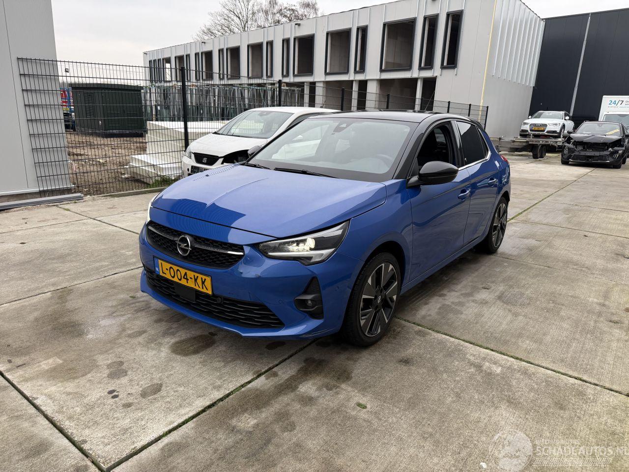 Opel Corsa-E Ultimate 50 kWh -PANO-NAVI-CAMERA-PDC-STOEL VERWARMING