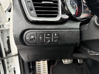 Kia Proceed 1.6 T-GDI-GT AUTOMAAT-PANO-CAMERA-NAVI-PDC picture 16