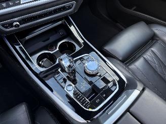 BMW X7 xDrive 40i High Executive-7persoons-PANO-LEDER-360 CAMERA-4 WIEL BESTURING picture 15