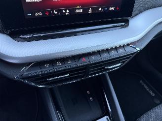 Skoda Octavia 1.0 E-tsi BUSS EDITION PLUS AUTOMAAT - HUD - KEYLESS picture 21