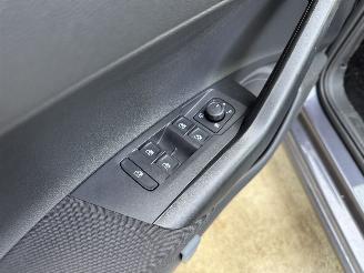 Volkswagen Polo 1.0 TSI Edition -95 PK CAMERA-PDC picture 15