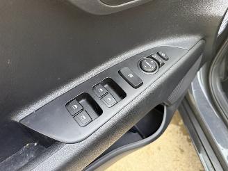 Kia Stonic 1.0 T-GDI MHEV DynamicPlusLIne -AUTOMAAT-NAVI-CAMERA-PDC picture 15