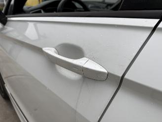 Volkswagen Tiguan 1.4 TSI e-HYBRID PHEV R-LINE Business+ -PANO-360 CAMERA-NAVI-KEYLESS picture 15