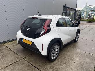 Toyota Aygo X 1.0 VVT-i MT Play CAMERA-AIRCO-CRUISE picture 5