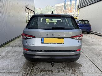 Skoda Kodiaq 1.5 TSI Business Edition 7Pers -AUTOMAAT-CAMERA-NAVI-PDC picture 8