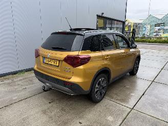 Suzuki Vitara 1.4 Boosterjet Style Smart Hybrid-LEDER-PANO-CAMERA-NAVI picture 5