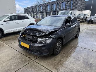 Auto incidentate Volkswagen Polo 1.0 TSI Life Edition -CAMERA-PDC-STOEL VERWARMING 2024/12