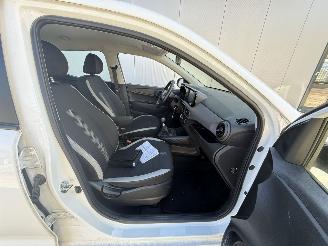 Hyundai I-10 1.0 Comfort AIRCO - CENTRALE DEURVERGRENDELING - LED picture 12