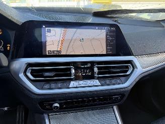 BMW 3-serie 330e High Executive M HUD - SCHUIFDAK - KEYLESS picture 18