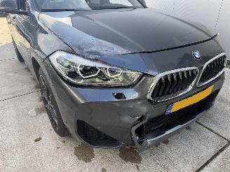 BMW X2 sDrive 18i HIGH EXECUTIVE-AUTOMAAT-NAVI-PDC picture 14