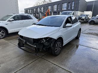 Unfallwagen Volkswagen Polo 1.0 TSI Life Edition NAVI-CAMERA-PDC-CRUISE 2024/7