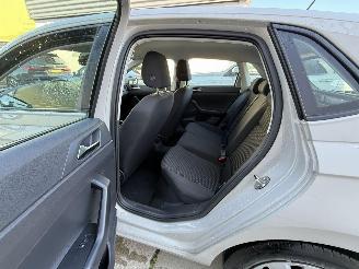 Volkswagen Polo 1.0 MPI 80 PK-CRUISE-PDC-APP picture 9