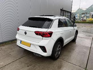 Volkswagen T-Roc 1.5 TSI R-LINE-DSG-PANO-KEYLESS-CAMERA-NAVI-CRUISE picture 5