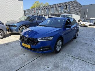 Schadeauto Skoda Octavia 1.0 TSI SPORT BUSINESS -NAVI-PDC-CRUISE 2023/2