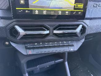 Dacia Duster 1.6 HYBRID 140 Journy -AUTOMAAT-CAMERA-NAVI-PDC picture 26