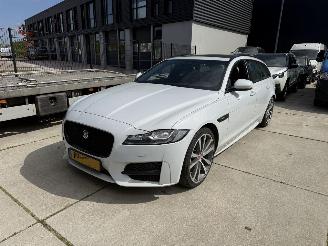 Damaged car Jaguar XF Sportbrake 2.0d Portfolio R-Sport 179PK - PANO - LED - KEYLESS 2017/10