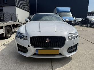Jaguar XF Sportbrake 20d Portfolio R-Sport 179 PK-PANO-LED-KEYLESS picture 14