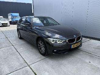 Avarii autoturisme BMW 3-serie 318i Centennial Executive NAVI - CLIMA - PDC 2017/1