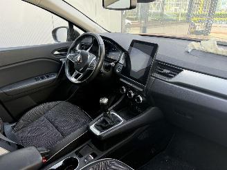 Renault Captur 1.0 TCe 100 Bi-Fuel Intens PANO - NAVI - LED - CAMERA picture 6