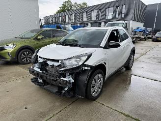 uszkodzony samochody osobowe Toyota Aygo X -1.0 VVT-iMT Play -CAMERA-NAVI 2025/12