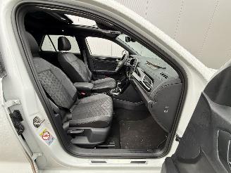 Volkswagen T-Roc 1.5 TSI R-LINE DSG -PANO-NAVI-CAMERA-PDC picture 11