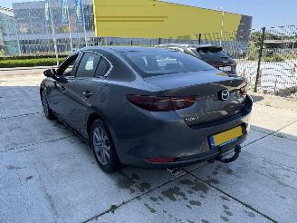 Mazda 3 2.0 e-Skyactive-X M HYBRID 180-CLIMA-PDC-NAVI-CRUISE picture 4
