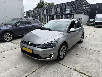 uszkodzony samochody osobowe Volkswagen Golf e-GOLF 136 PK WARMTE POMP-NAVI-LED-PDC-CRUISE 2019/1