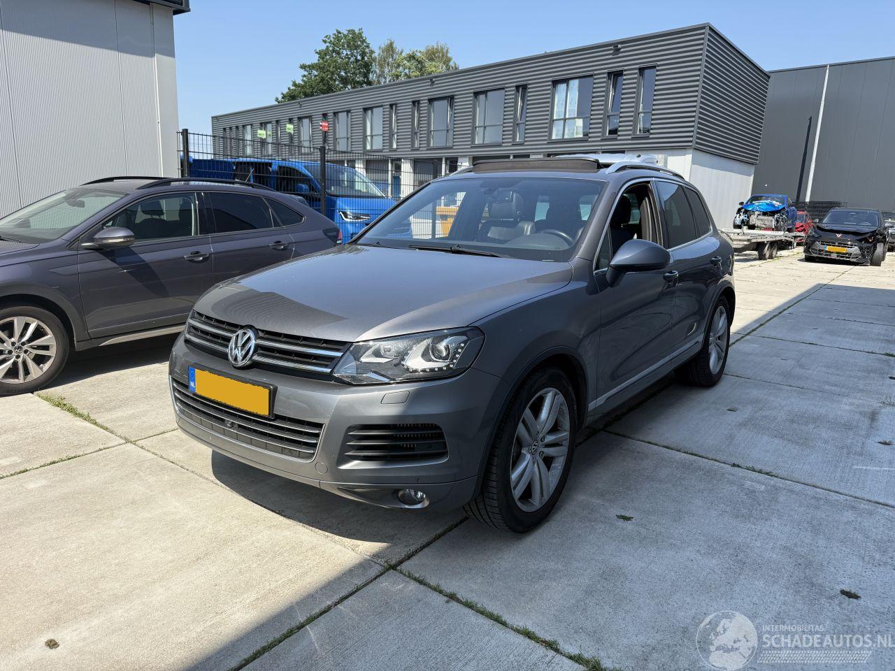 Volkswagen Touareg 3.0 TDI HIGHLINE- 4X4 LEDER-PANO-CAMERA-PDC