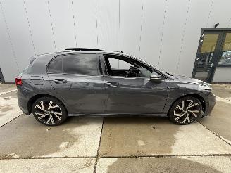 Volkswagen Golf 2.0TDI R-LINE 150PK DSG7 PANO - SFEER - MATRIX - CAMERA picture 7
