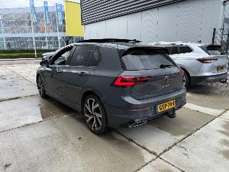 Volkswagen Golf 2.0TDI R-LINE 150PK DSG7 PANO - SFEER - MATRIX - CAMERA picture 4