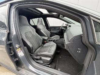 Volkswagen Golf 2.0TDI R-LINE 150PK DSG7 PANO - SFEER - MATRIX - CAMERA picture 13
