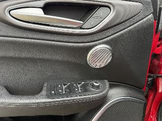 Alfa Romeo Giulia 2.0 T GME AWD VELOCE-PANO-LEDER-NAVI-CAMERA picture 17