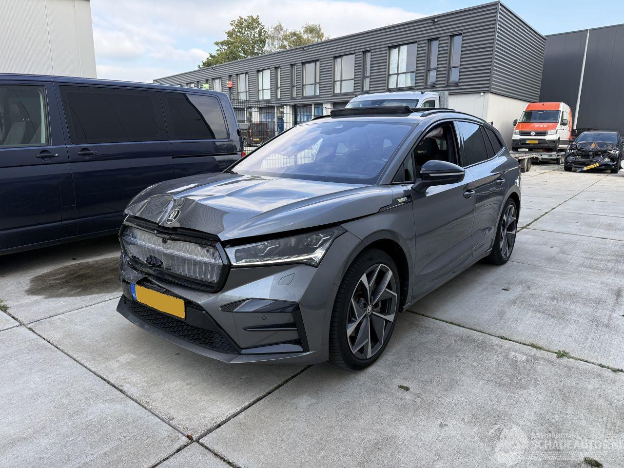 Skoda Enyaq RS Edition 82kWh 4X4 - 299PK - HUD - PANO - KEYLESS - LED