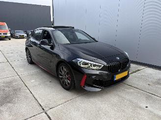 BMW 1-serie 128ti M-PAKKET HIGH EXE 265 PK -PANO-LEDER-CAMERA-NAVI picture 2