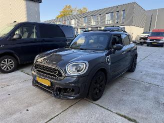 Vaurioauto  passenger cars Mini Countryman 1.5 Cooper S E ALL4 Chili PLUG IN HYBRID -AUTOMAAT-PANO-LEDER-CAMERA 2019/11
