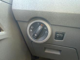 Volkswagen Transporter 2.0 TDI DSG7 KOMBI 150 PK 7-PERSOONS-NAVI-CLIMA picture 19