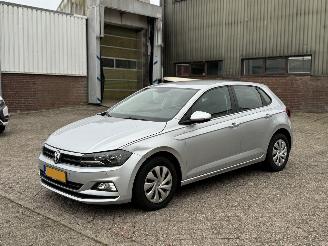 Damaged car Volkswagen Polo 1.6 Tdi Comfortline Navi 2018/7