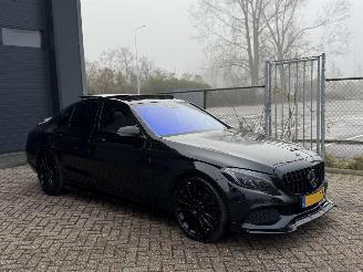 škoda osobní automobily Mercedes C-klasse 350e Hyrbid AMG Pakket Pano Burnmester NAP Nederlandse Auto 2015/10
