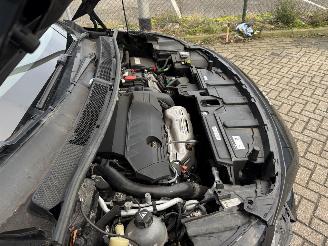 Peugeot 3008 1.6 Hyrbid 225 Allure picture 17