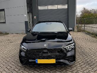 damaged passenger cars Mercedes A-klasse 180 AMG Pakket Facelift! NAP Nederlandse Auto 2023/4