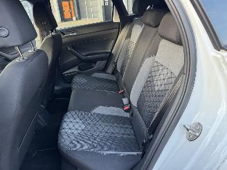 Volkswagen Taigo 1.0 TSI R-Line Virtual Cockpit Nap Nederlandse Auto picture 14