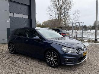 Volkswagen Golf 1.2 TSI R-Line 5Deurs Navi picture 3